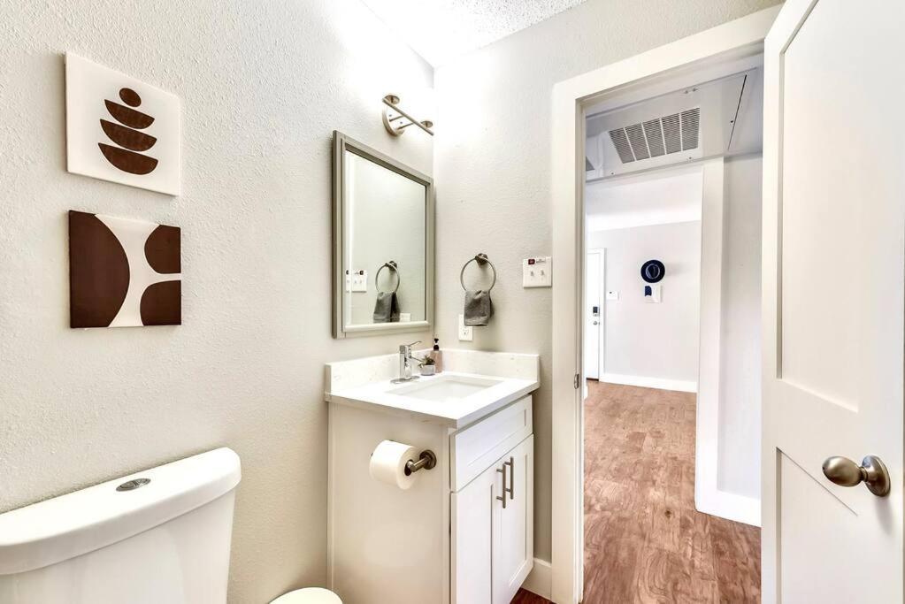 Bright And Cheerful Flat, Near Fair Park Apartment Dallas Luaran gambar